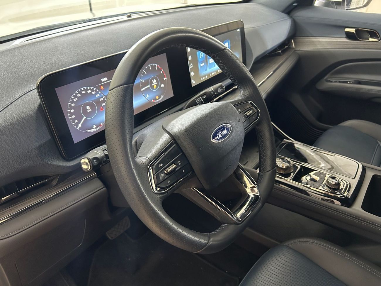 Ford Territory TITANIUM TER4225 TECH PKG / AL TAYER MOTORS / AL QOUZ SHOWROOM