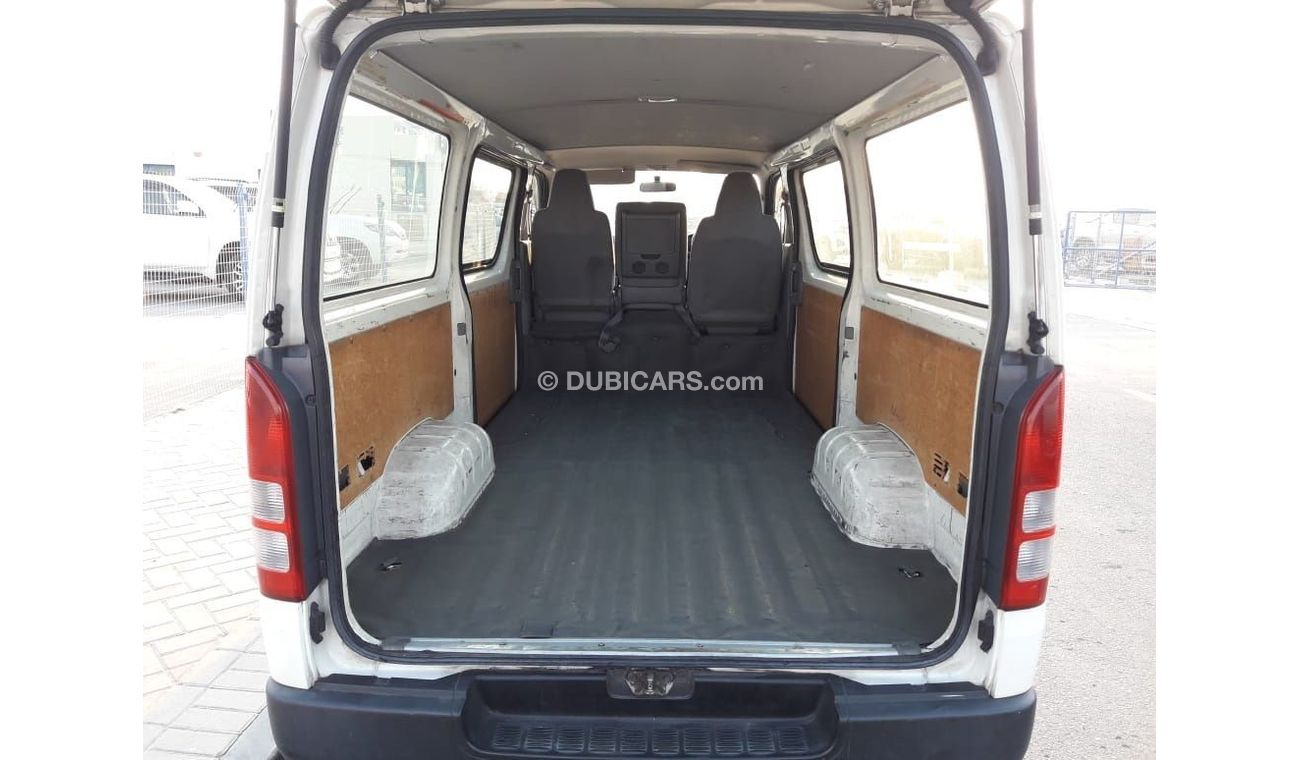 Toyota Hiace TOYOTA HIACE RIGHT HAND DRIVE (PM1129)