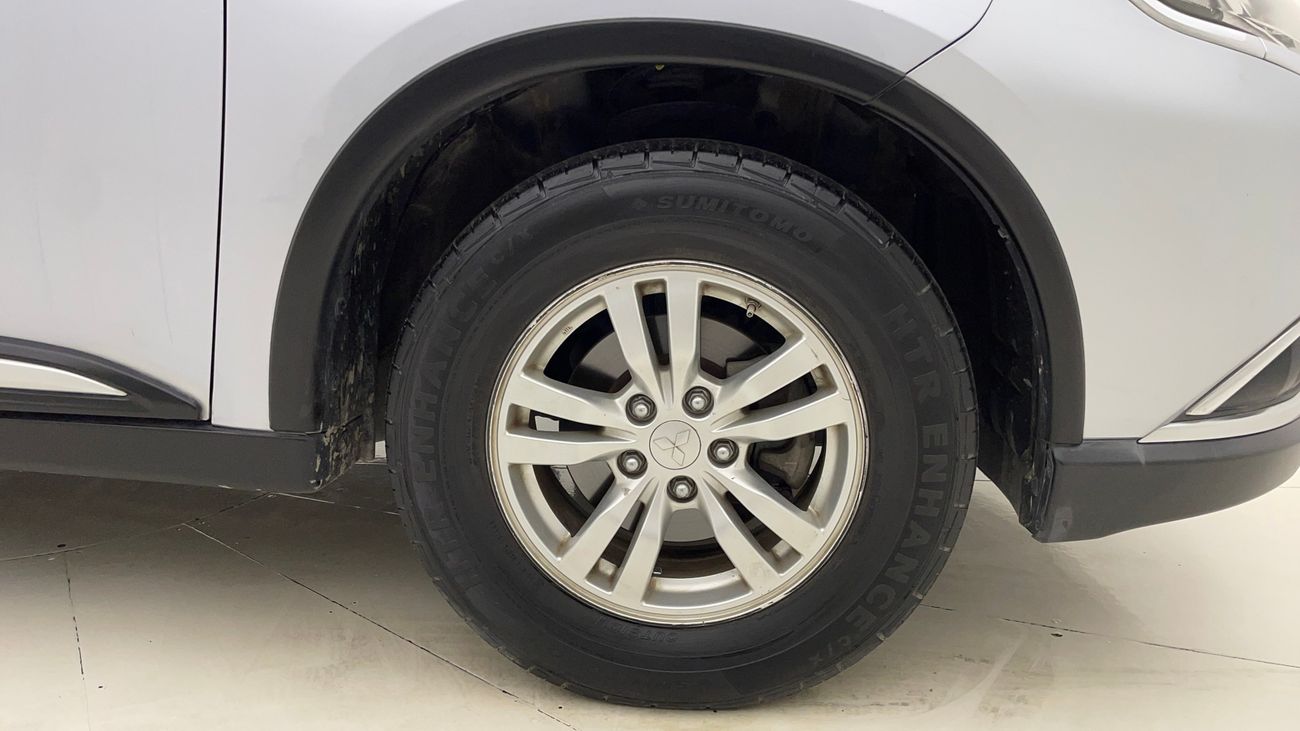 Mitsubishi Outlander GLX MID 2.4 | Zero Down Payment | Home Test Drive