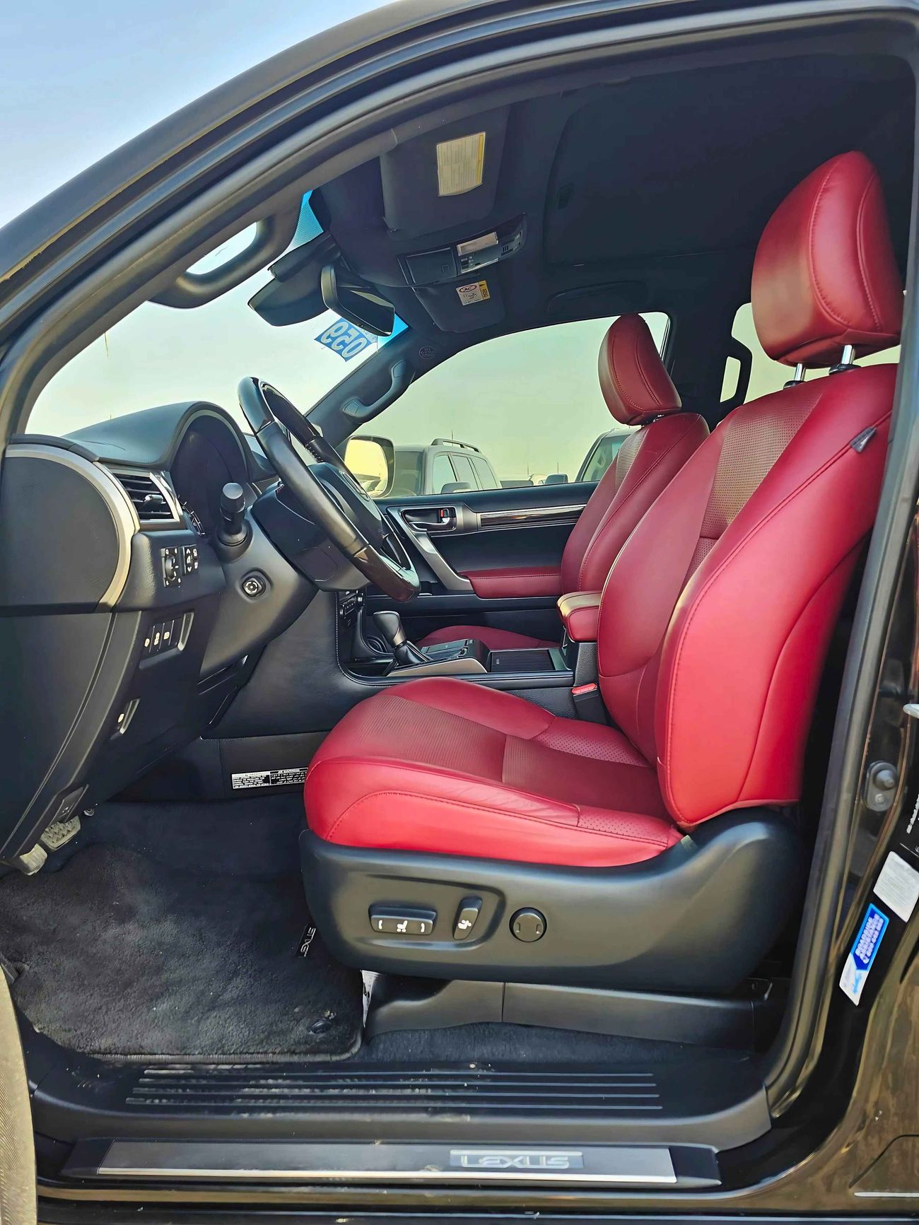 Lexus GX460 /FULL OPTION PETROL / A/T 4.6L 4WD / ONLY EXPORT / LOT#44870