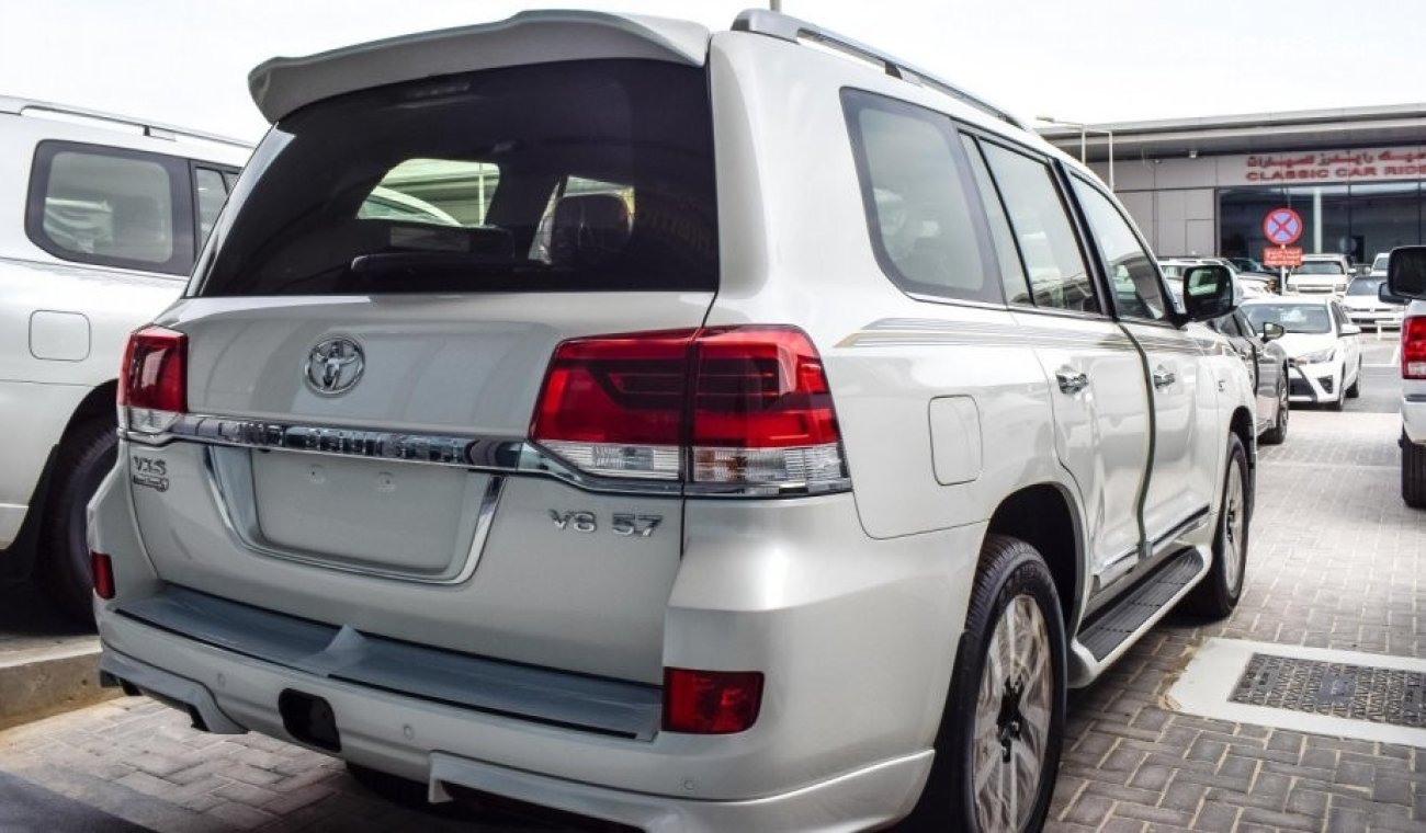 Toyota Land Cruiser VXS V8 5.7 GRANS S