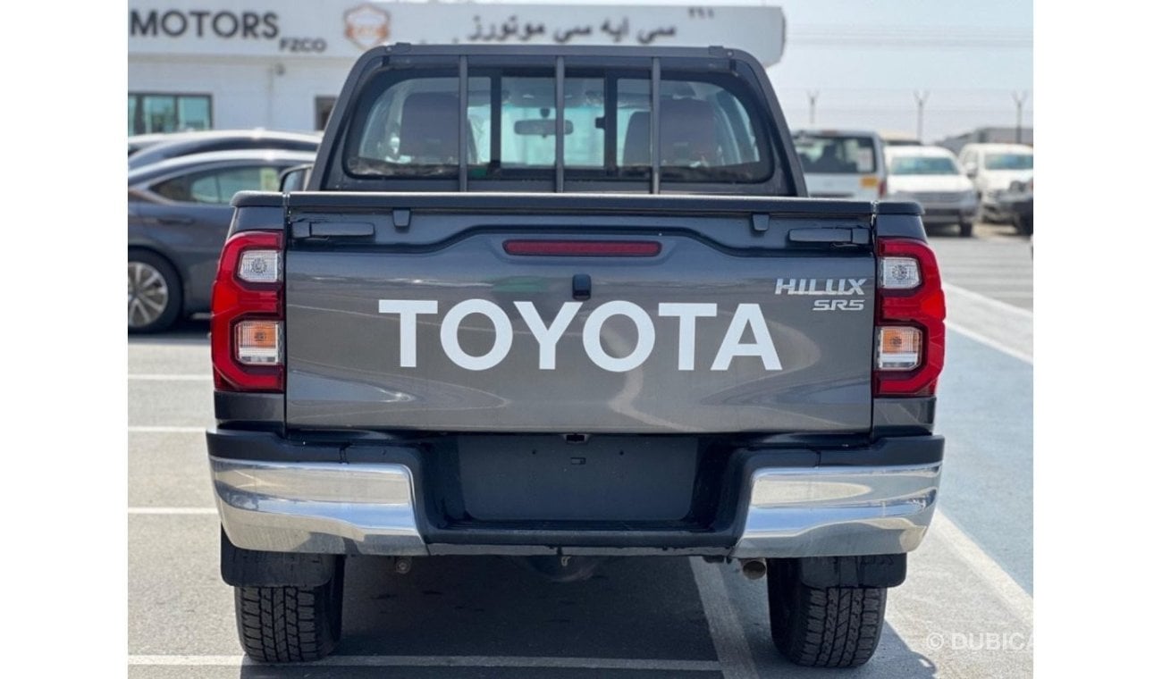 تويوتا هيلوكس Toyota Hilux 2.4 Disiel engine Manual Transmission Full Option