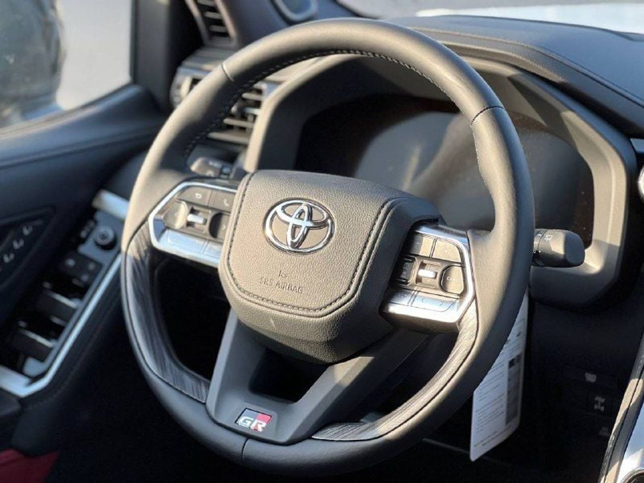 تويوتا لاند كروزر GR-S 3.5L HEV A/T // 2025 // FULL OPTION WITH RADAR , 360 CAMERA , JBL SOUND SYSTEM // SPECIAL OFFER