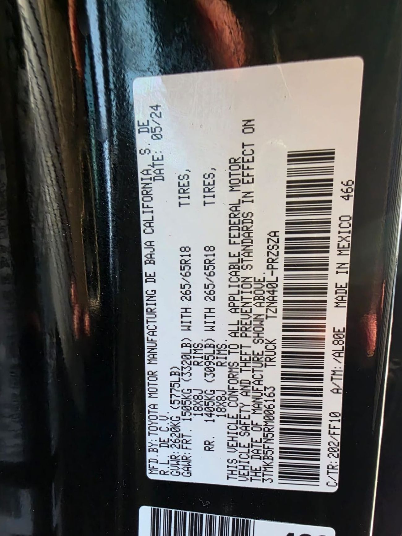 تويوتا تاكوما 2024 Model 2.4L normal engine ,Push button , leather seats and low mileage