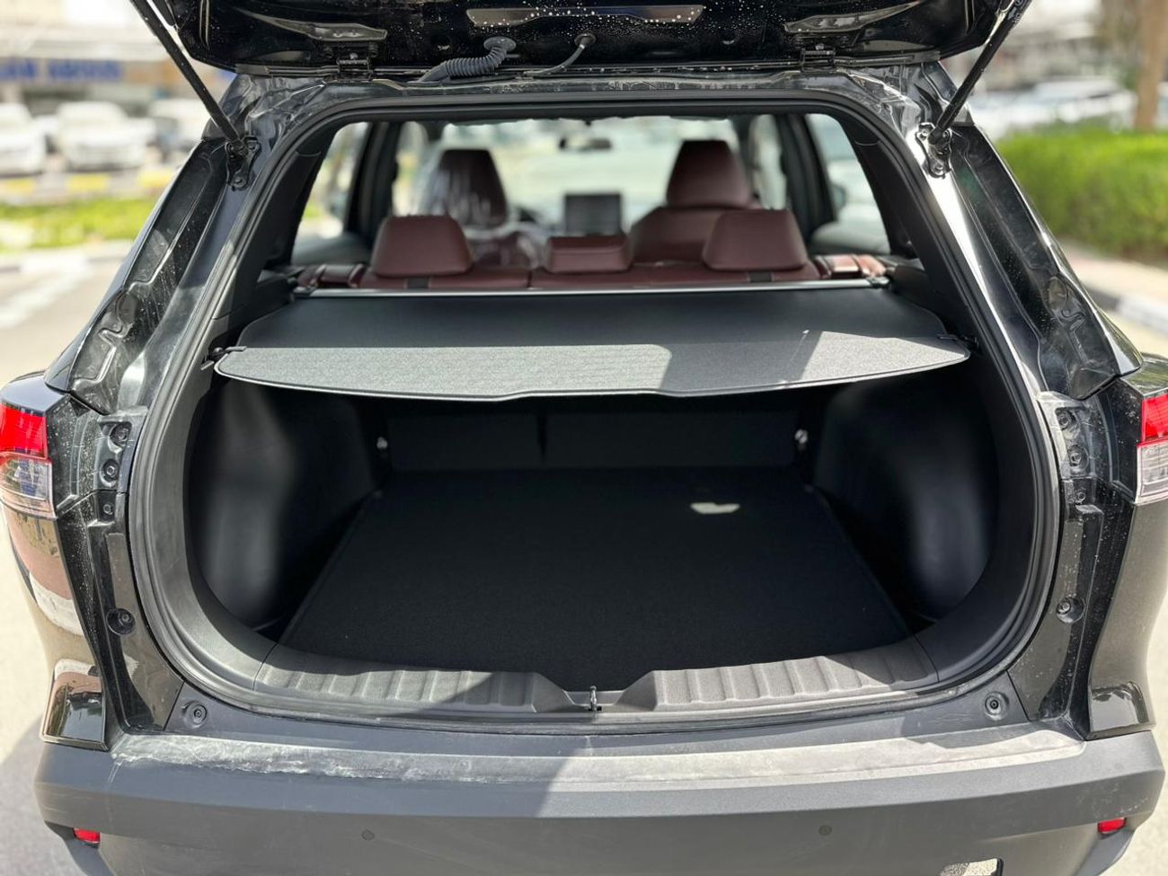 Toyota Corolla Cross TOYOTA COROLLA CROSSOVER 1.8L PET-A/T -FULL - SUNROOF /LTR- 25YM