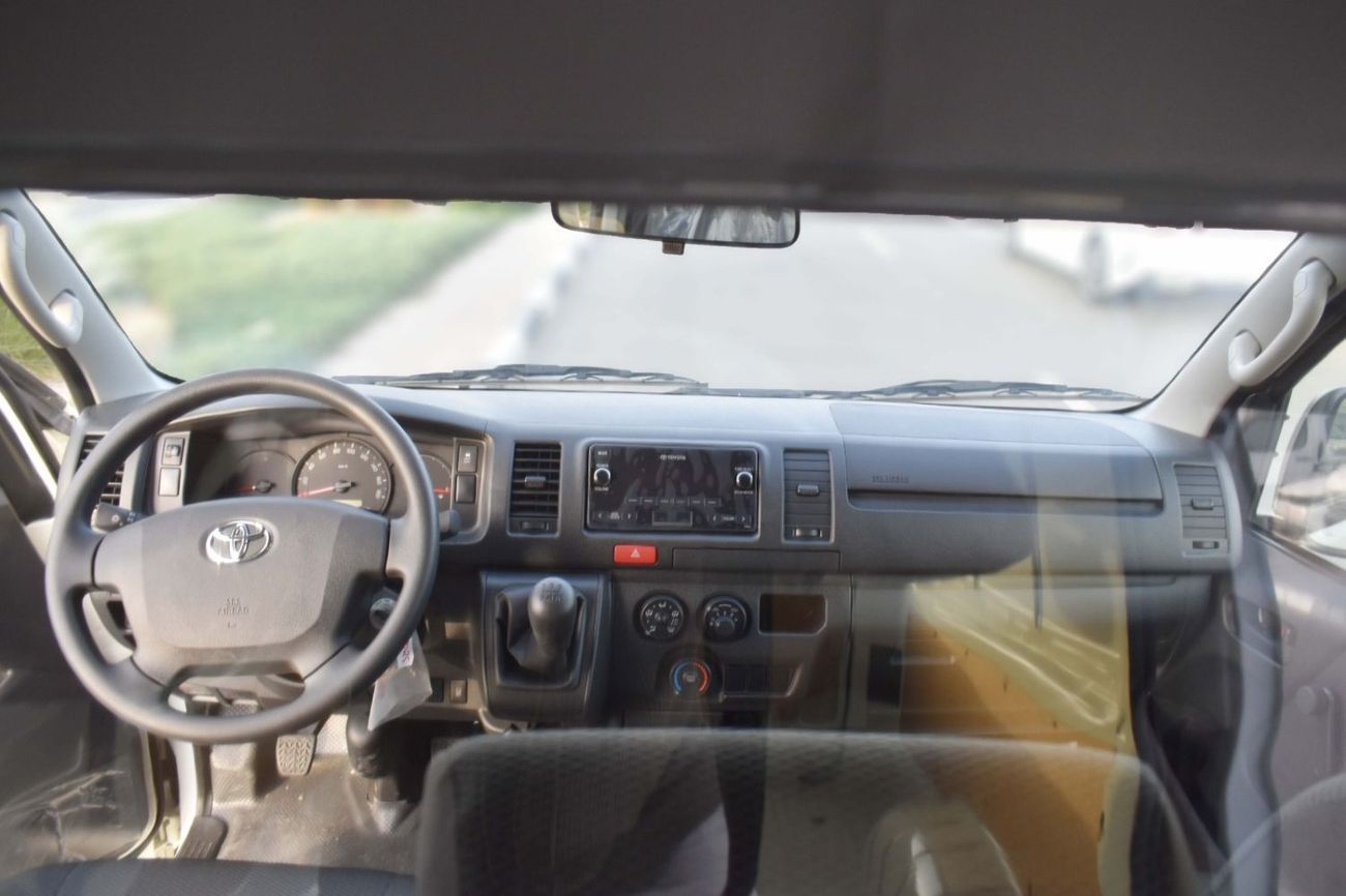 تويوتا هاياس HIACE 2.7L VAN