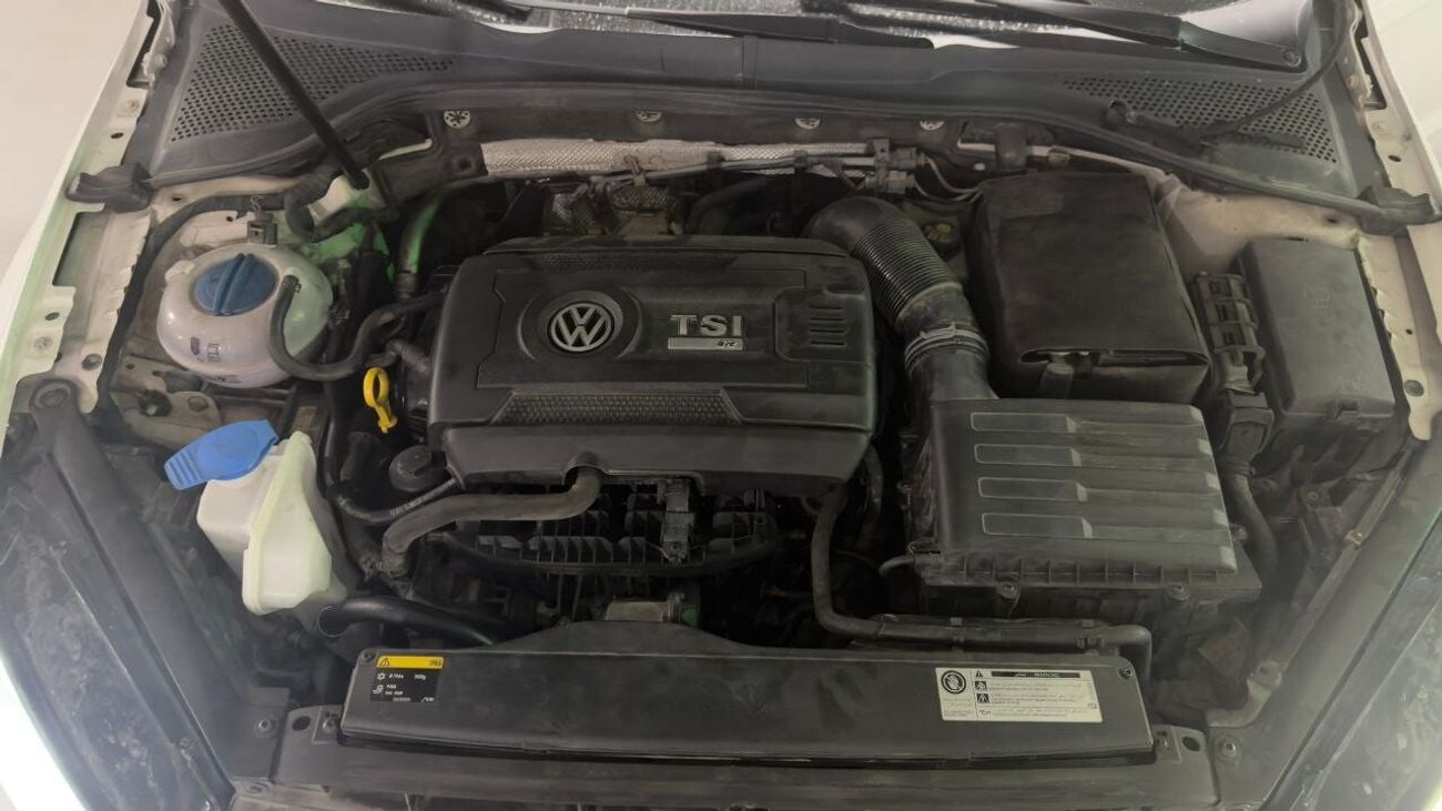 فولكس واجن جولف ار