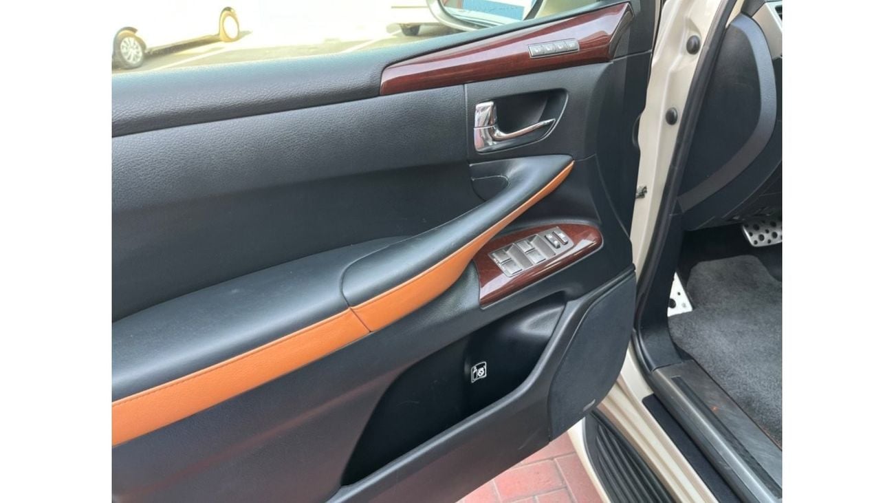 Lexus LX 570