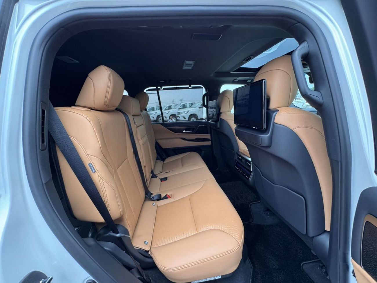 Lexus LX600 BRAND NEW LEXUS LX600 2025 4WD AT PETROL = RIGHT HAND DRIVE