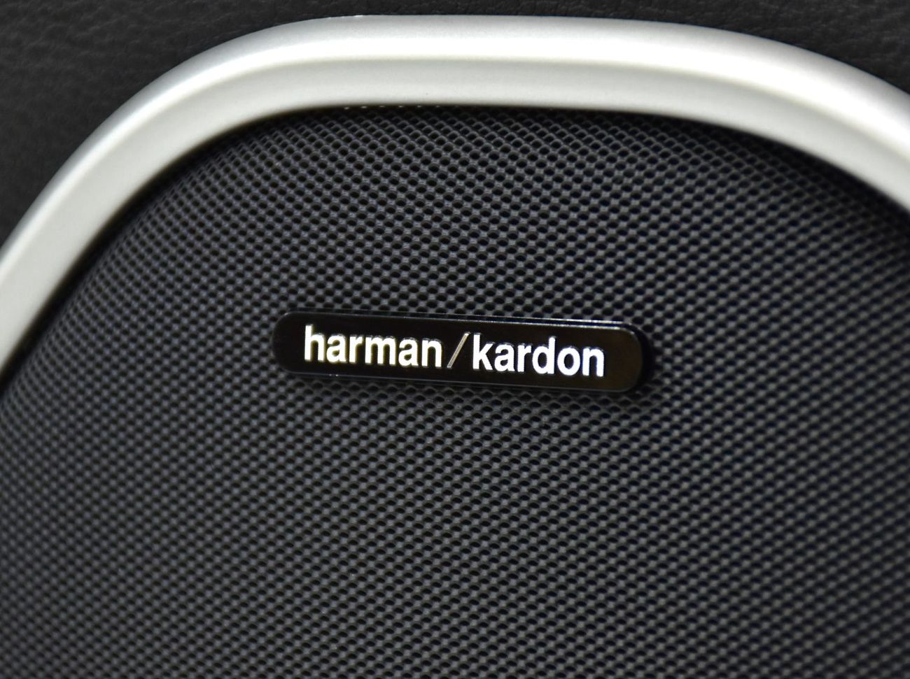 جيب جراند شيروكي EXCELLENT DEAL for our Jeep Grand Cherokee SRT ( 2020 Model ) in White Color Canadian Specs