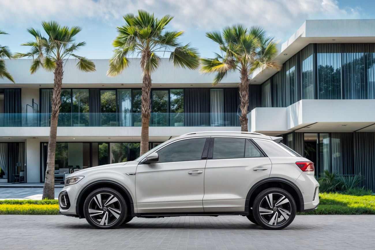 Volkswagen T-ROC R-Line T-Roc R-Line | 1,567 P.M | 0% Downpayment | IMMACULATE!