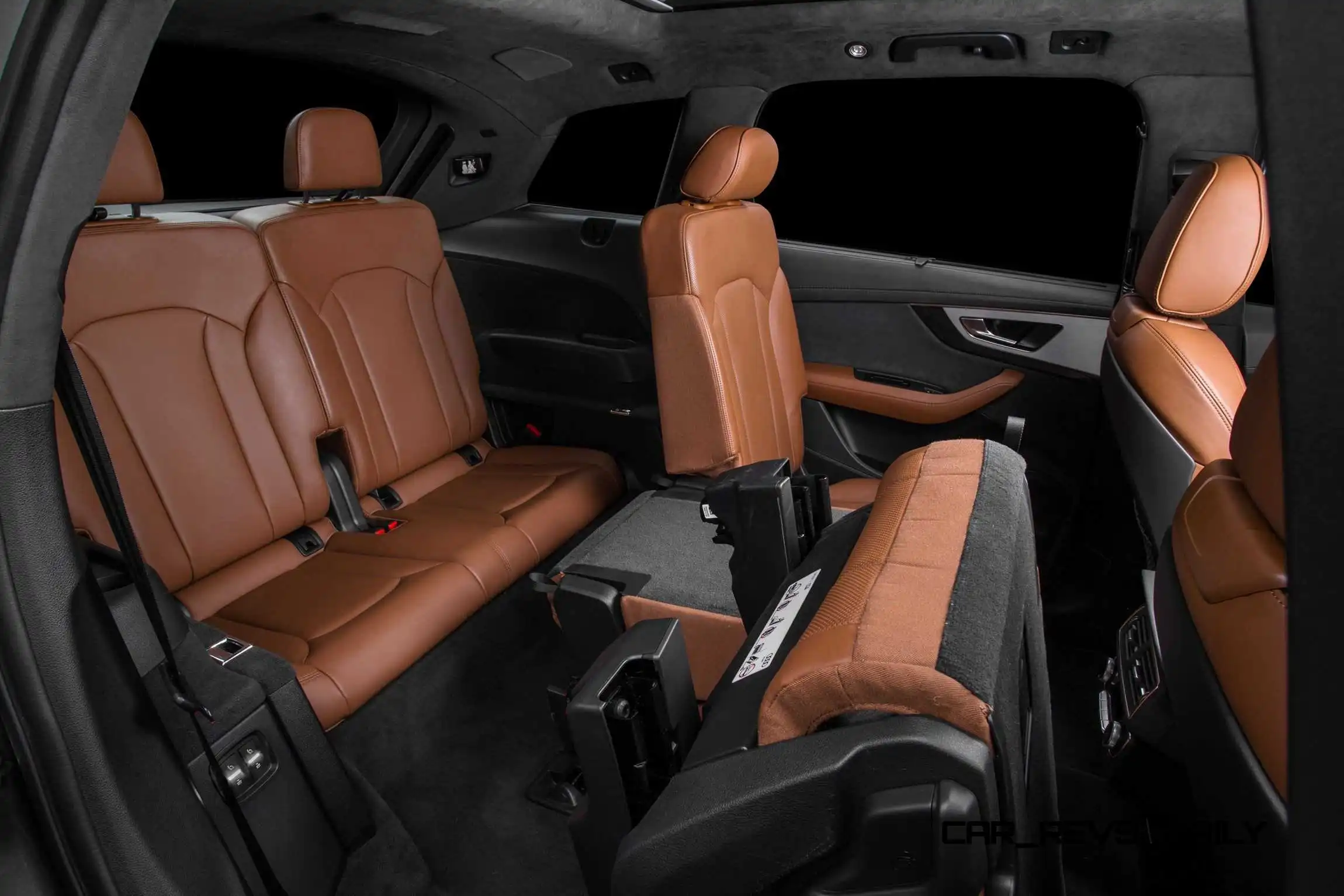 أودي Q7 interior - Seats