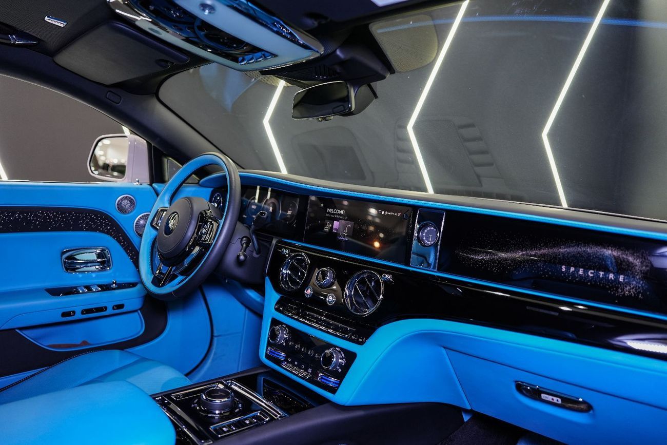 Rolls-Royce Spectre Coupe Two-Tone Interior, Bespoke Audio, Illuminated Grille, Dealer Warr + Serv!!