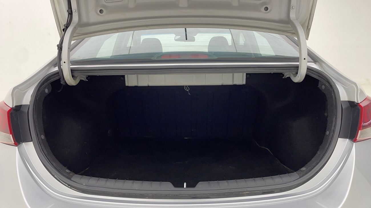 هيونداي أكسنت GL 1.6 | بدون دفعة مقدمة | اختبار القيادة في المنزل