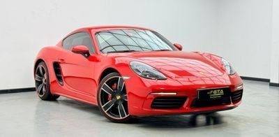 بورش كايمان 718 S 2017 Porsche 718 Cayman S, Full Service History, Sport Chrono Package, Excellent Condition, GCC