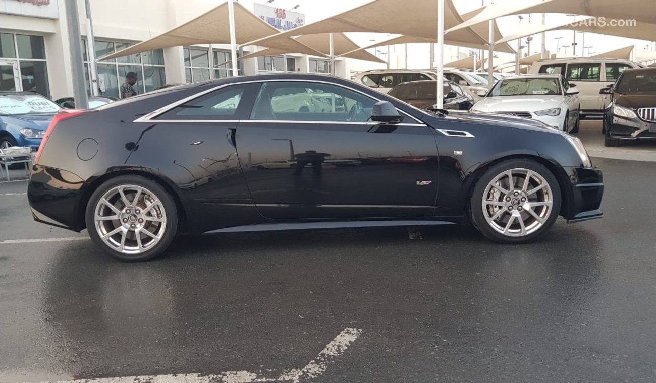 Cadillac CTS Caddillac CTS VS coupe 8 cylinder super charge model 2012  خليجي حاله ممتازه من الداخل والخارج فل مو