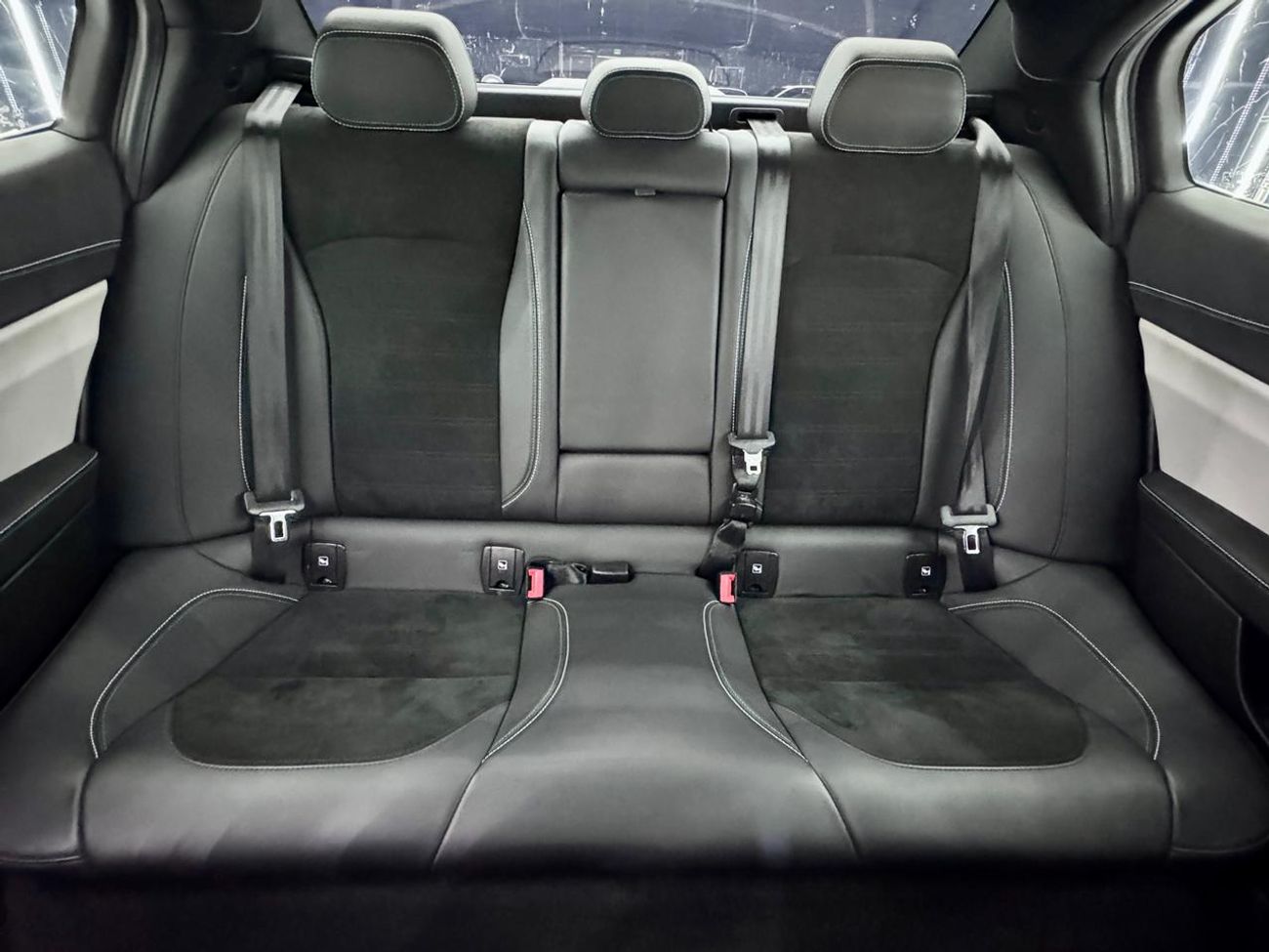 Alfa Romeo Giulia Quadrifoglio 2.9L (510 HP) Alfa Romeo Giulia Quadrifoglio  V6,2.9L (510 HP)