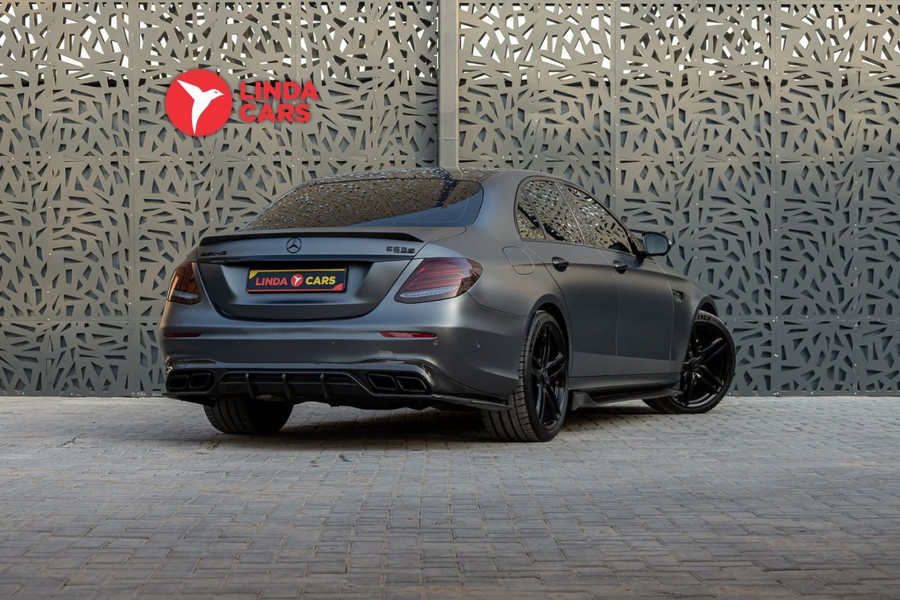 Mercedes-Benz E 63 S AMG Std 4.0L