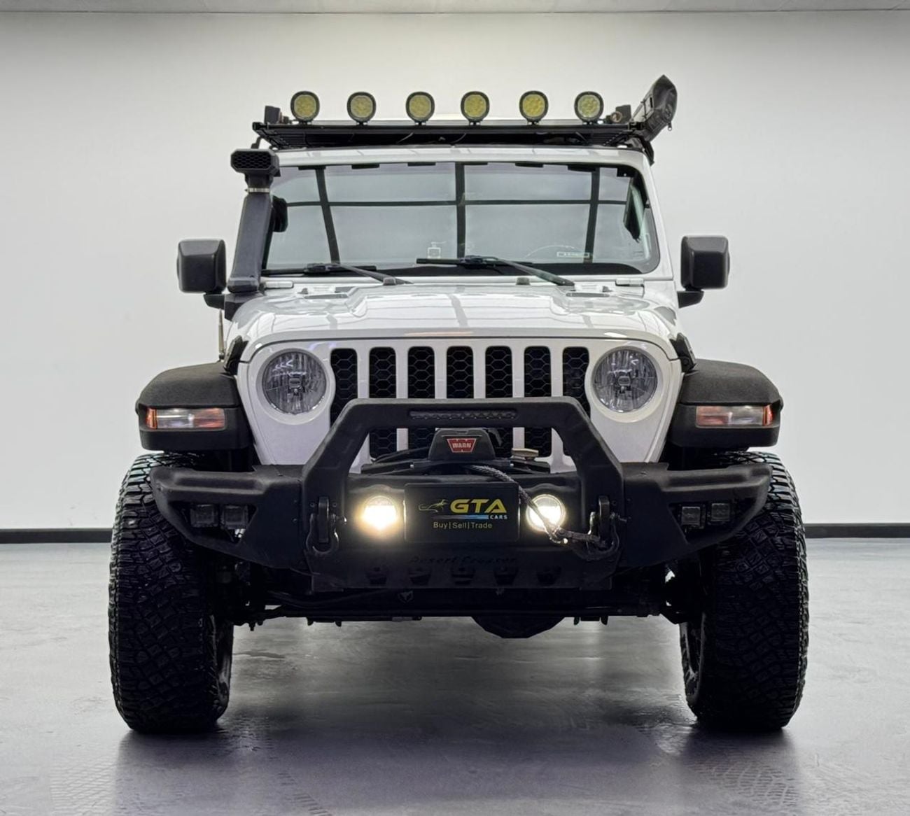 Jeep Gladiator 2021 Jeep Gladiator Sport, 2027 Jeep Warranty, Full Jeep Service History, Carbon Fiber Interior, GCC