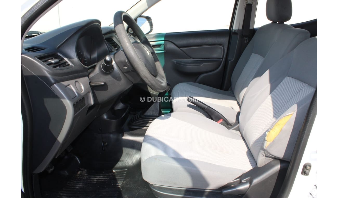 Mitsubishi L200 Mitsubishi L200 2016 GCC in excellent condition, without accidents, very clean from inside and outsi
