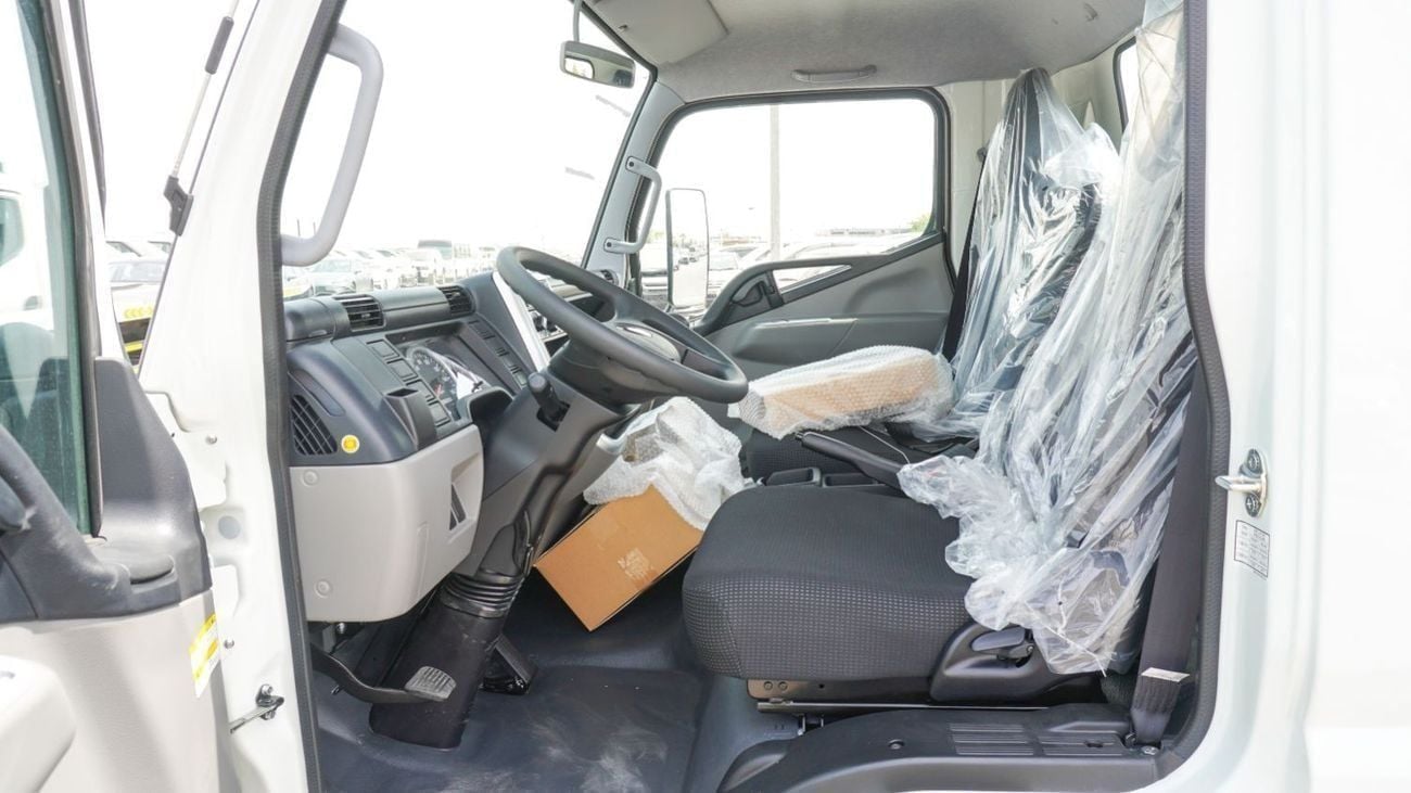 ميتسوبيشي كانتر فان Brand New Mitsubishi Fuso Canter 2026 4.2L M/T |White/Black|CANTERCHASSIS-170-ABS-2T| FOR EXPORT