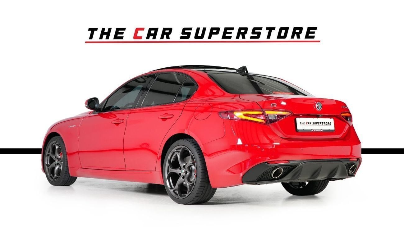 Alfa Romeo Giulia Veloce 2.0L AWD Q4-GCC-Q4 wheel drive system-well maintained-full serviced in Agency