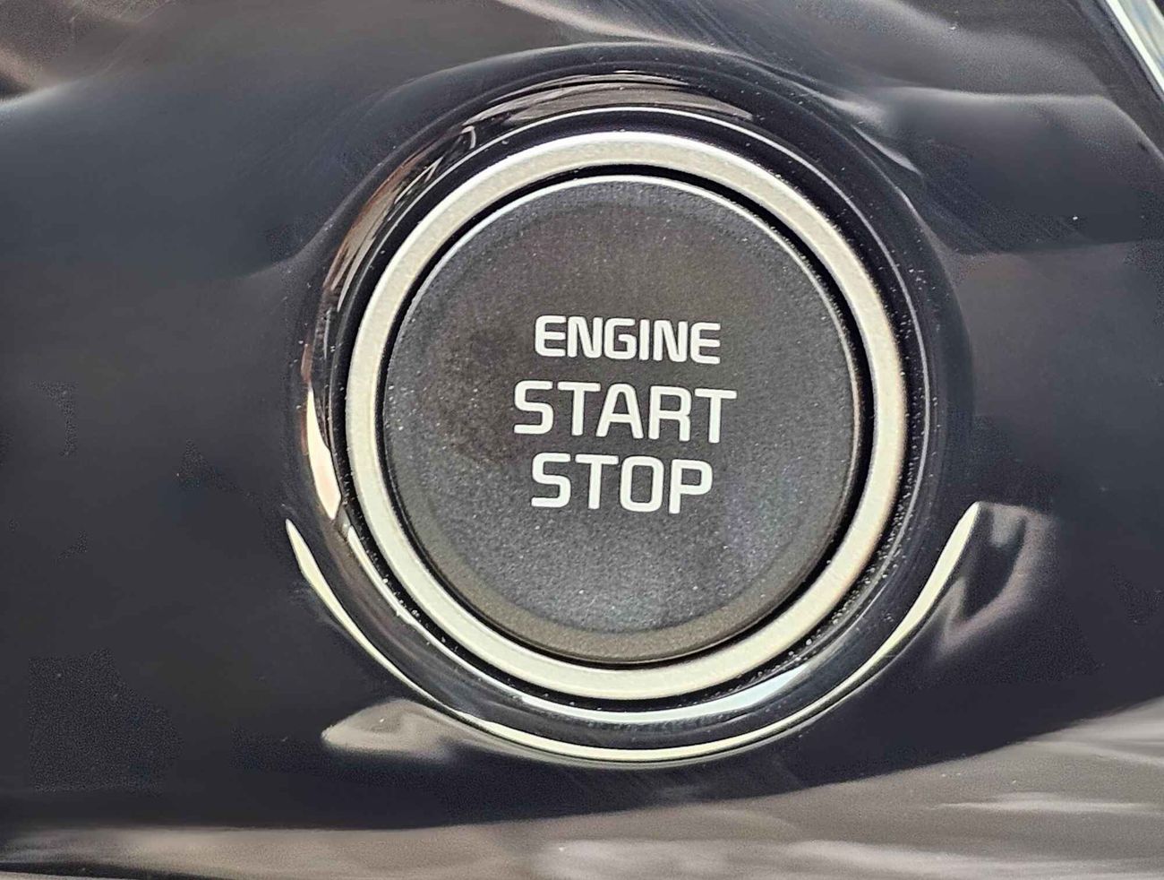 Kia Seltos 1.5L V4 / DVD+CAMERA / PUSH START (CODE #  67972)