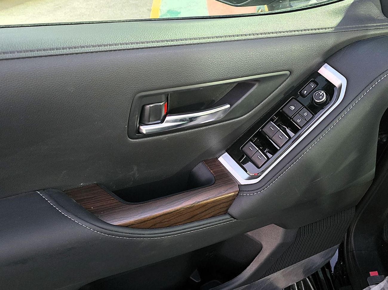 Toyota Land Cruiser Toyota Land Cruiser GXR 4.0L petrol 2025 black color