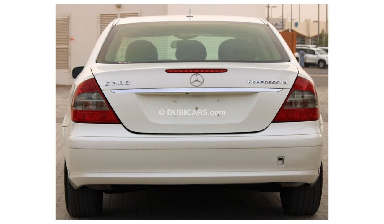 مرسيدس بنز E200 مرسيدس E200 2008 خليجي بحالة ممتازة بدون حوادث نظيفه جدا من الداخل والخارج