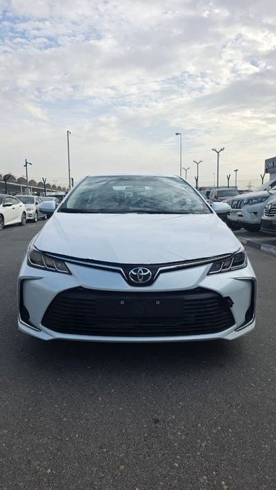تويوتا كورولا TOYOTA COROLLA 1.8 AT WITH SUNROOF WHITE 2024
