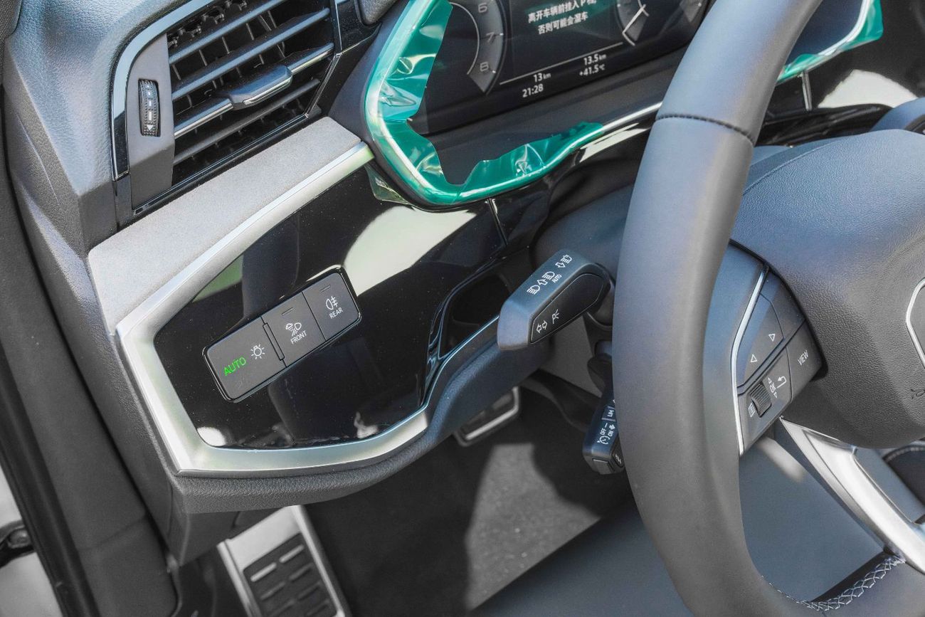 أودي Q3 Audi Q3 TFSI 35 S Line 1.5 Turbo White