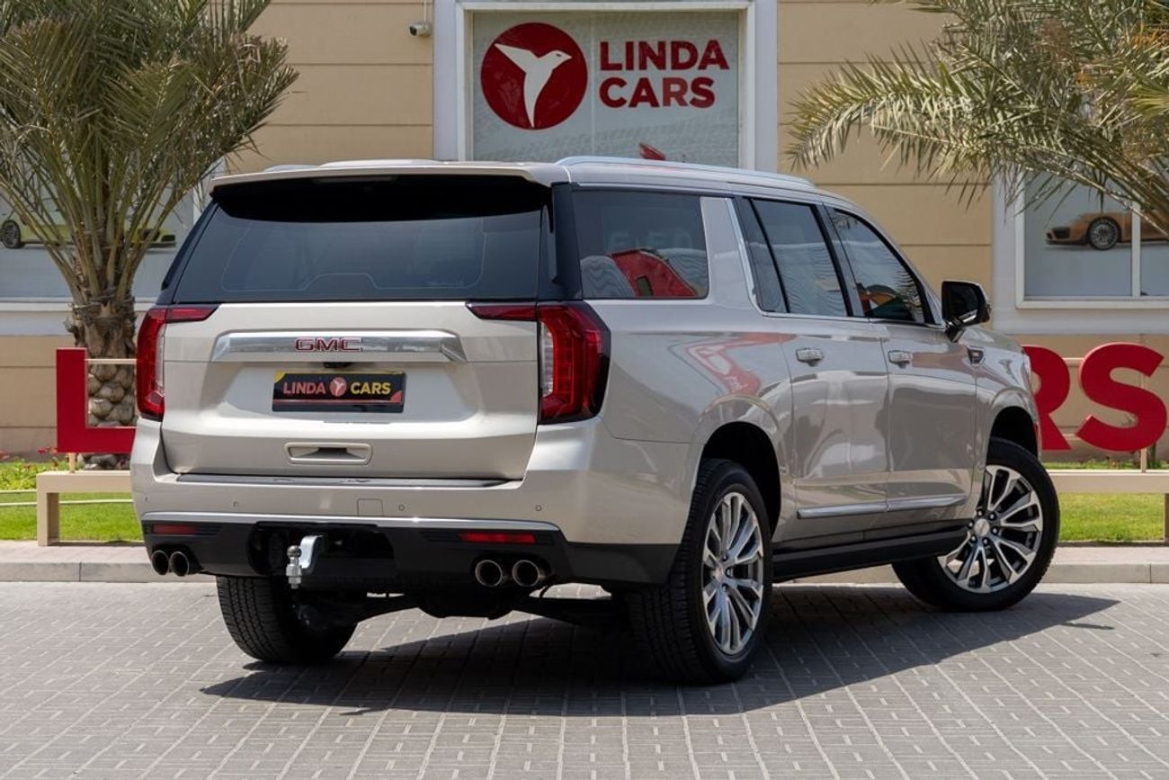 GMC Yukon XL Denali 6.2L (7 Seater)