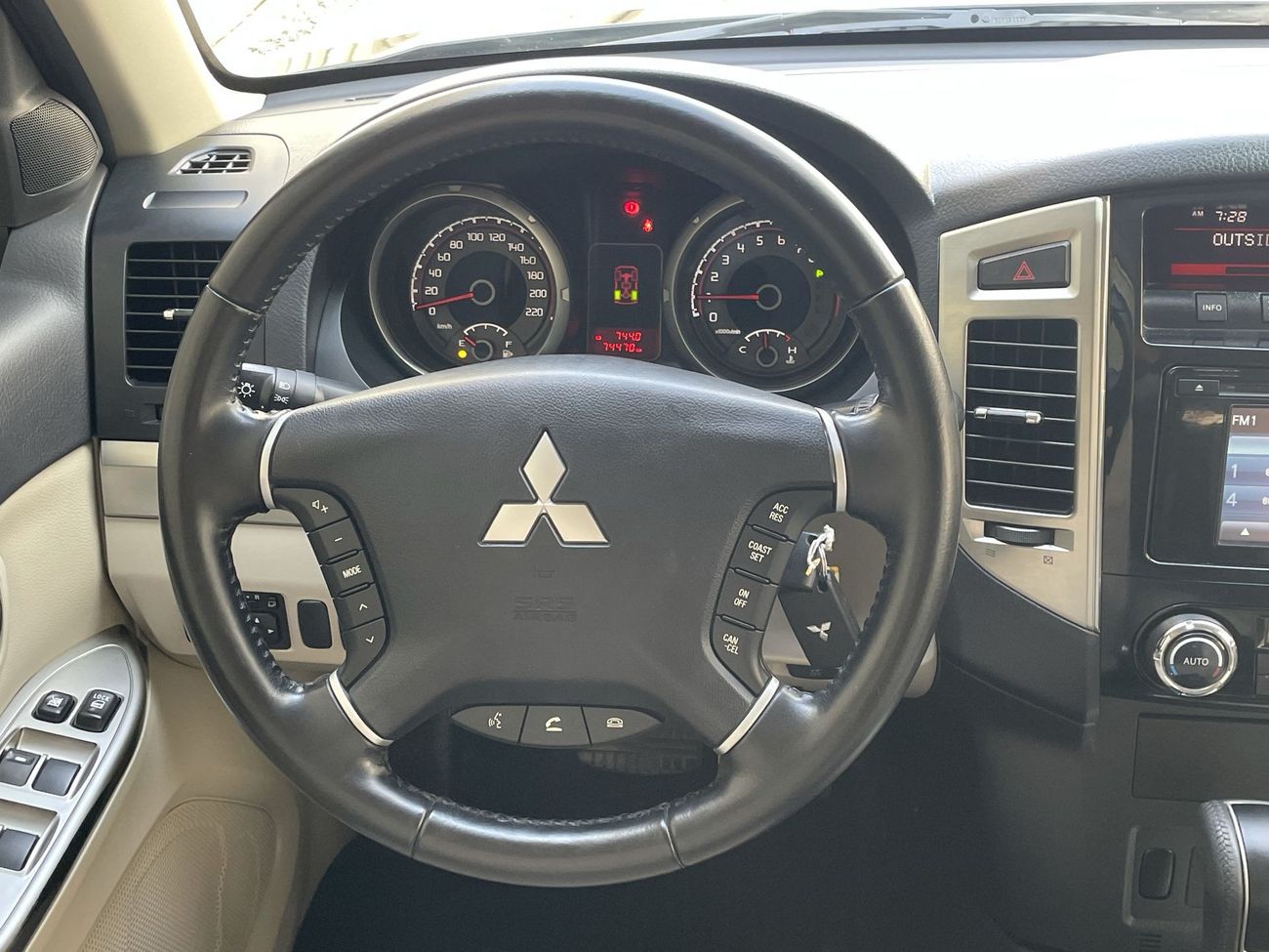 Mitsubishi Pajero 3500