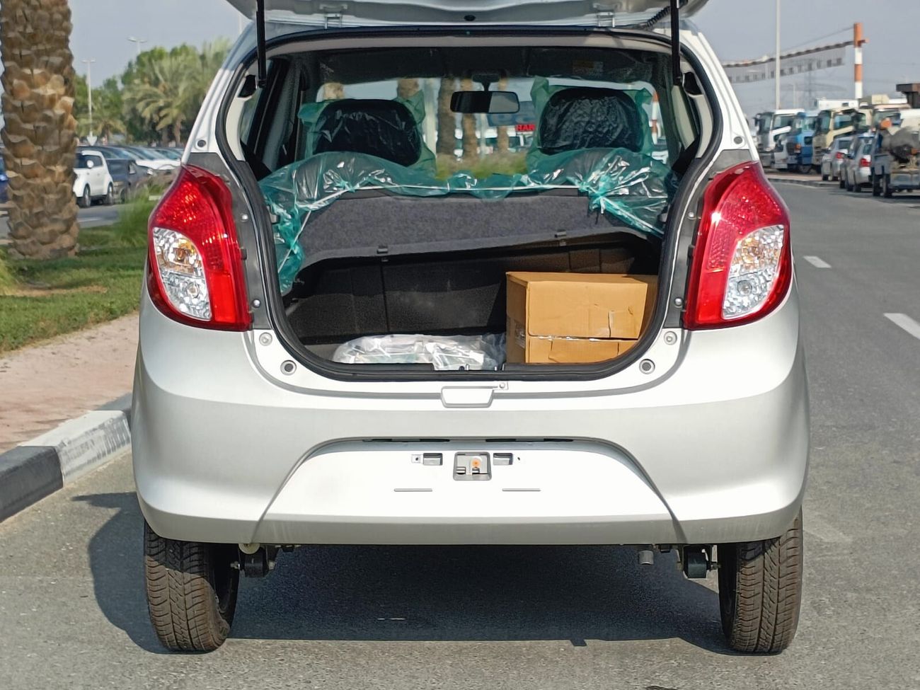 Suzuki Alto 0.8L PETROL / 13" TYRE / FRONT A/C / Brand New Stock 2023 (CODE # ALGLXM)