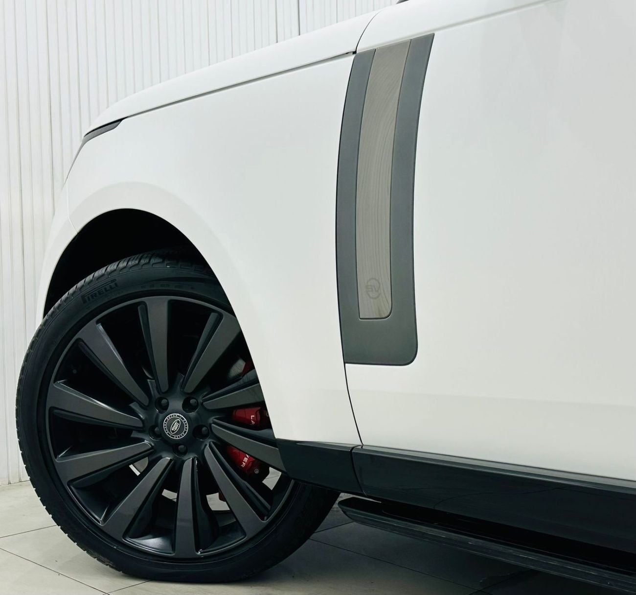 Land Rover Range Rover 2023 Range Rover Vogue SV Autobiography, May 2028 Al Tayer Warranty + Service Contract, GCC