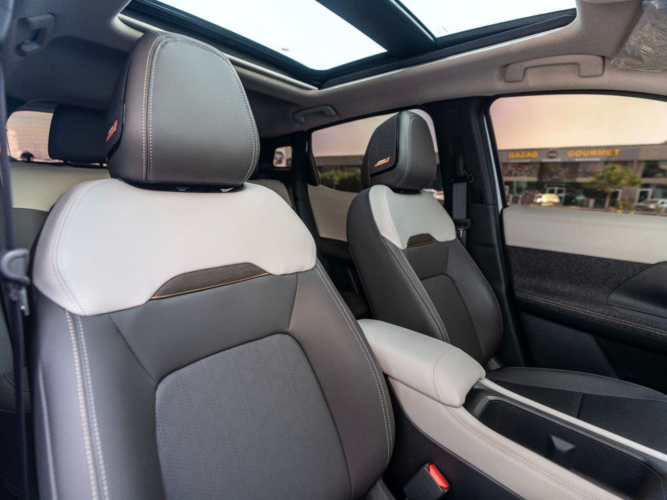 نيسان كيكس SL 1.6L