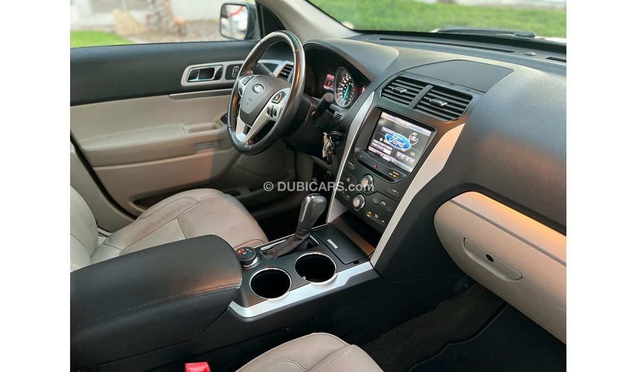 Ford Explorer FORD EXPLORER 2013 GCC XLT FULL OPTIONS IN PERFECT CONDITIONS