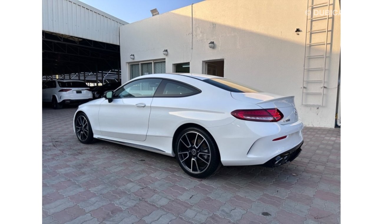 مرسيدس بنز C 300 كوبيه