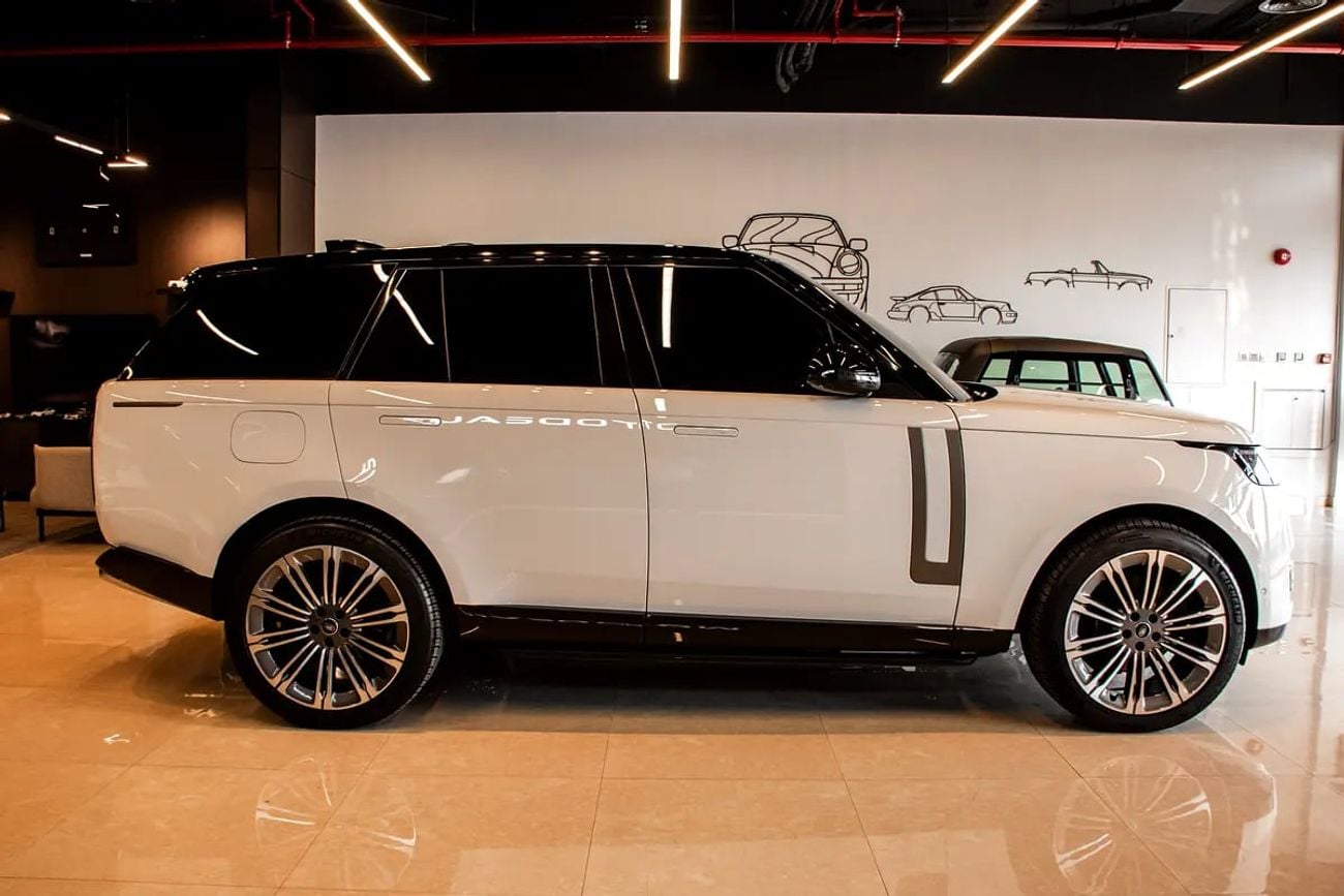 Land Rover Range Rover HSE P400 | GCC Specs | Recently Serviced