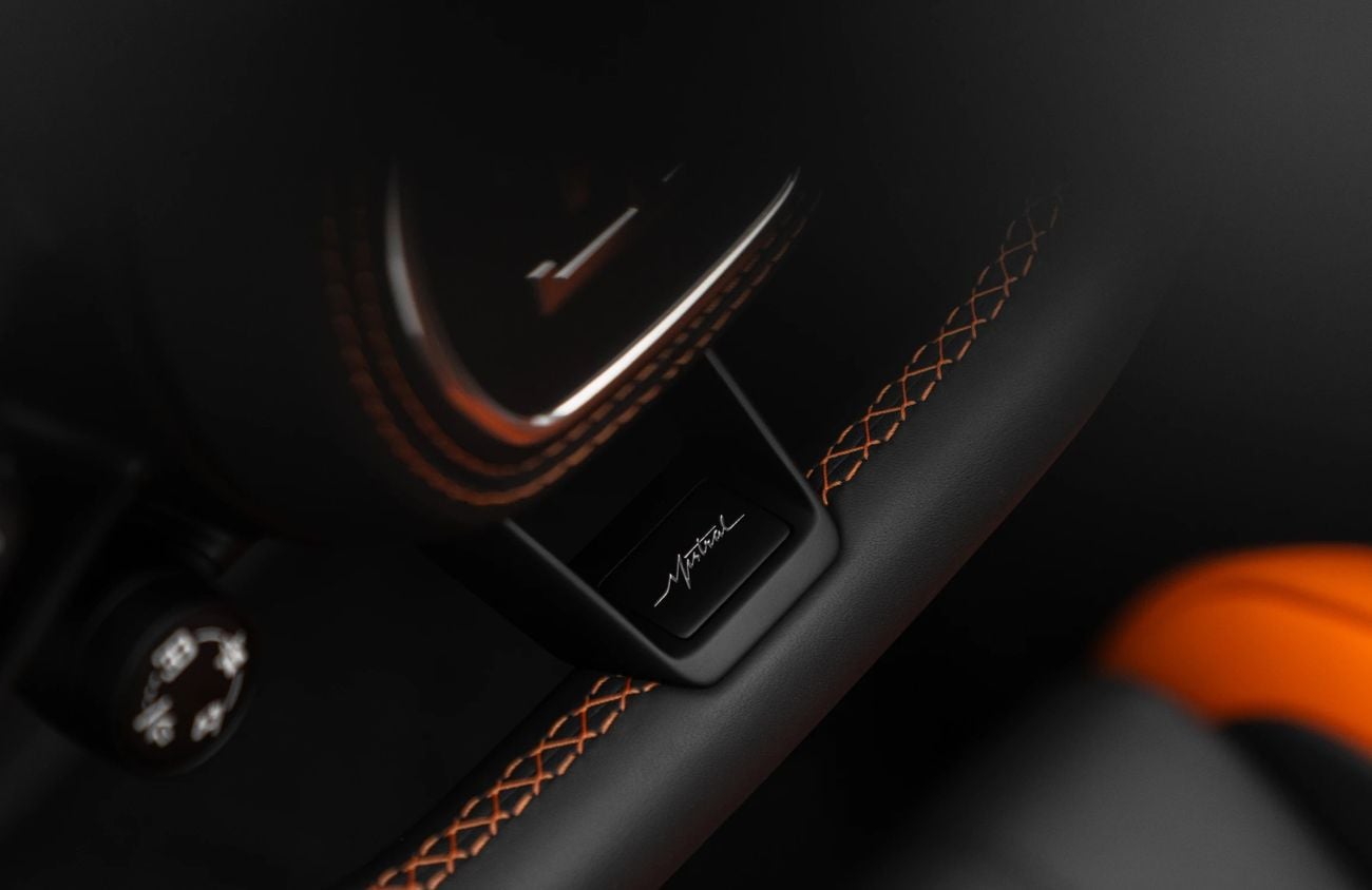 بوغاتي Mistral 8.0L W16 Quad-Turbocharged Engine