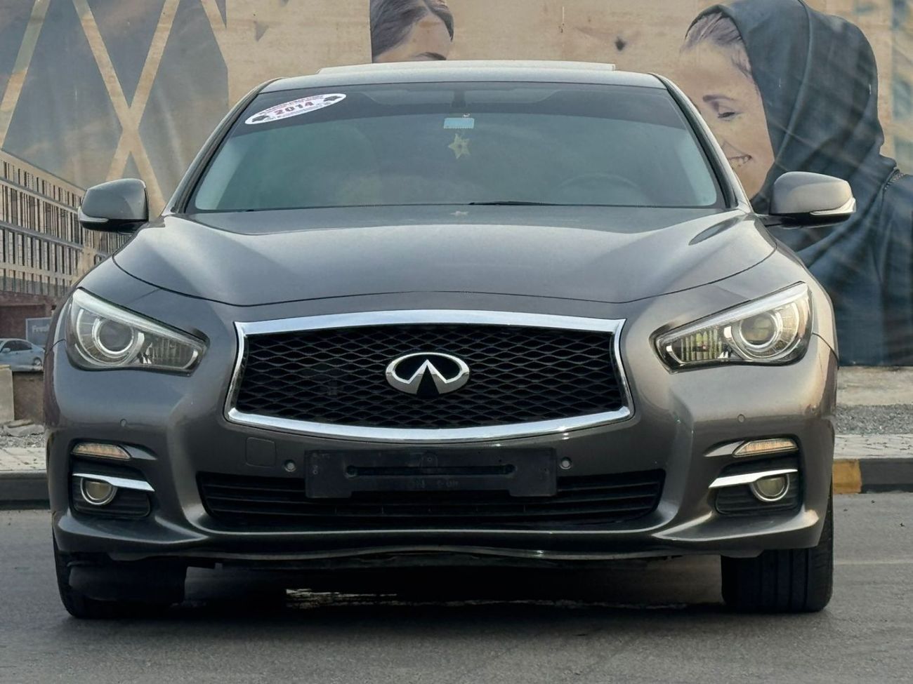 Infiniti Q50 Premium 2.0L perfect inside & out