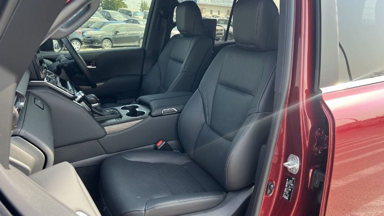 Toyota Land Cruiser SAHARA DIESEL 3.3L 7 SEATS