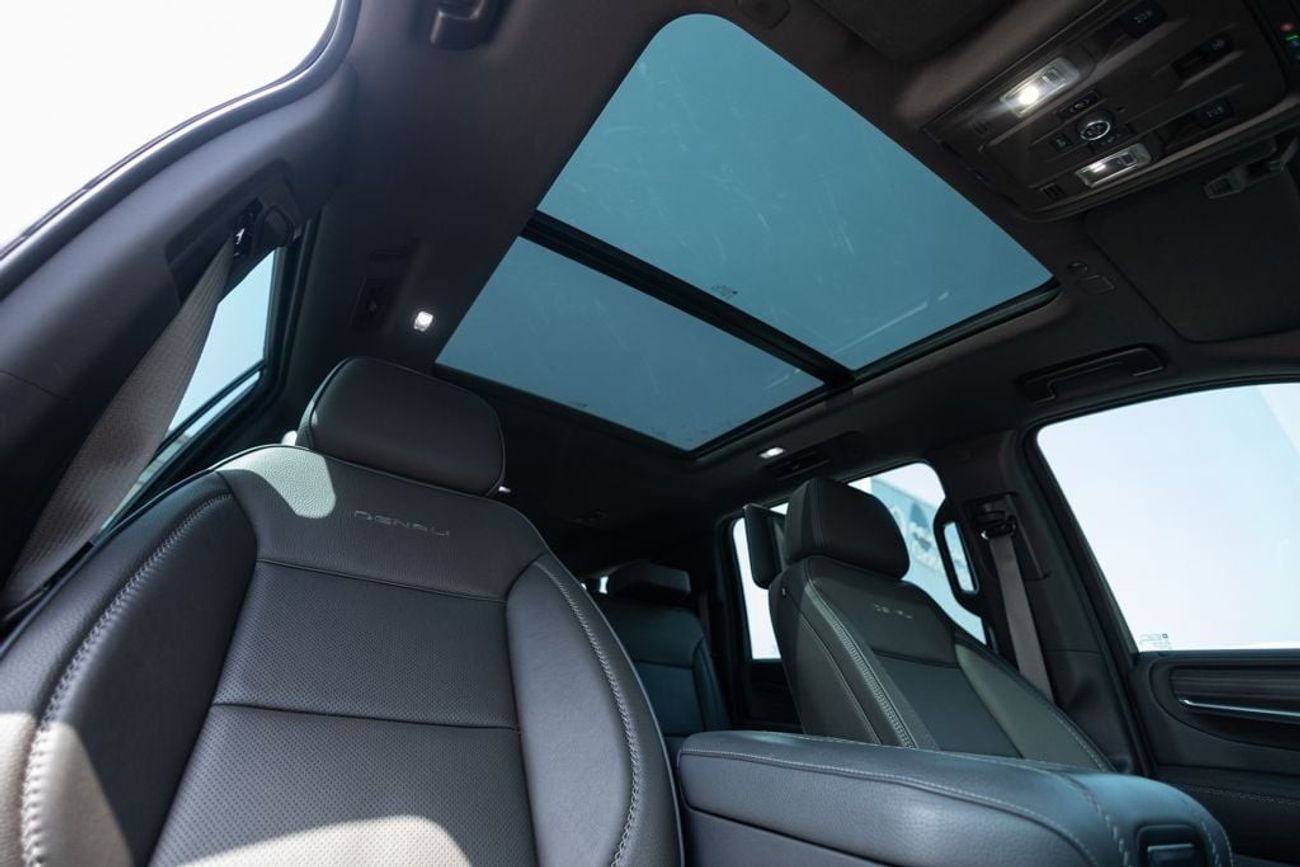 GMC Yukon XL Denali 6.2L (7 Seater)