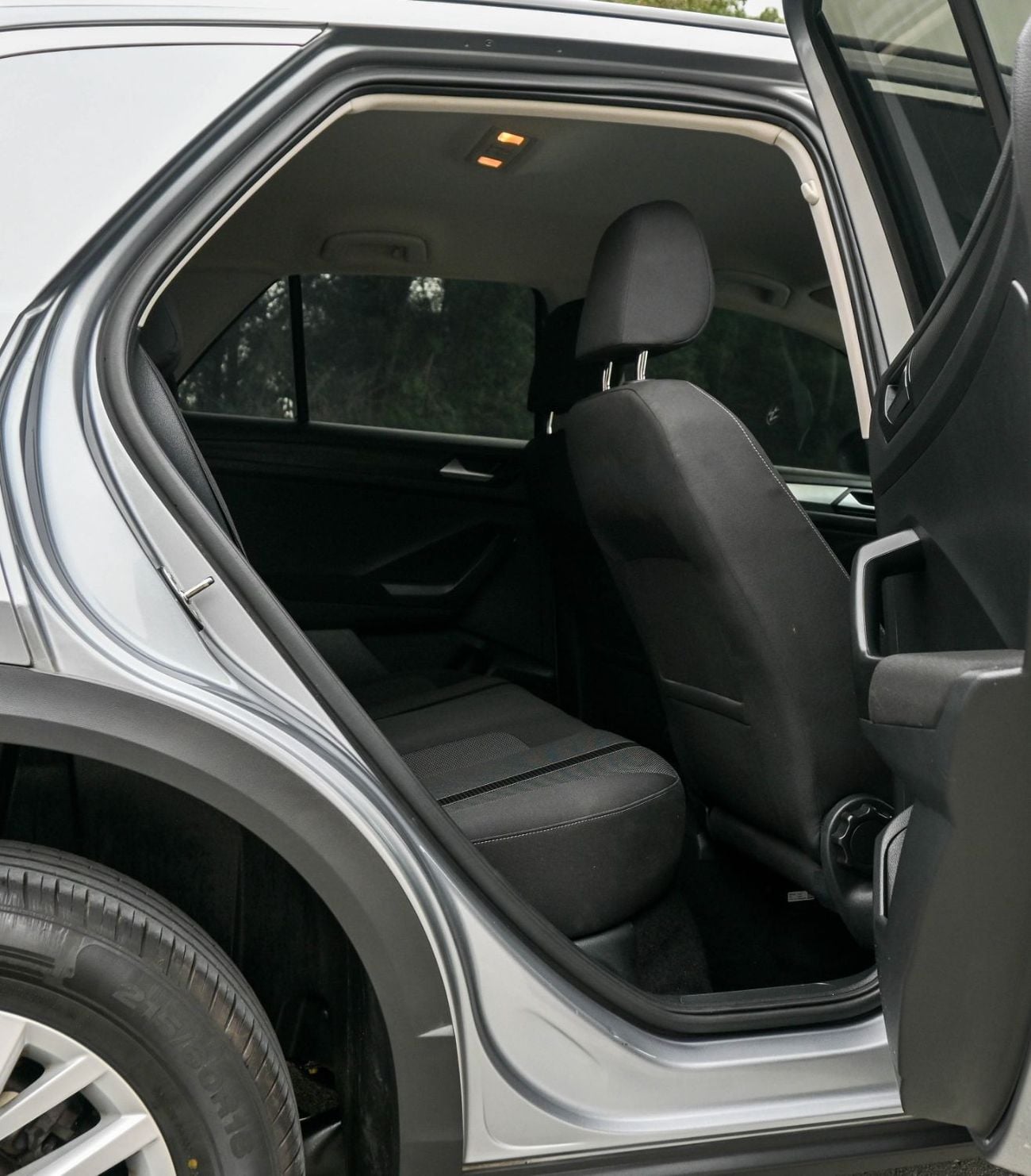 Volkswagen T ROC Life 1.4L VOLKSWAGEN T ROC 2023 1.4L GCC   accident-free Excellent Condition 1019  AED Monthly