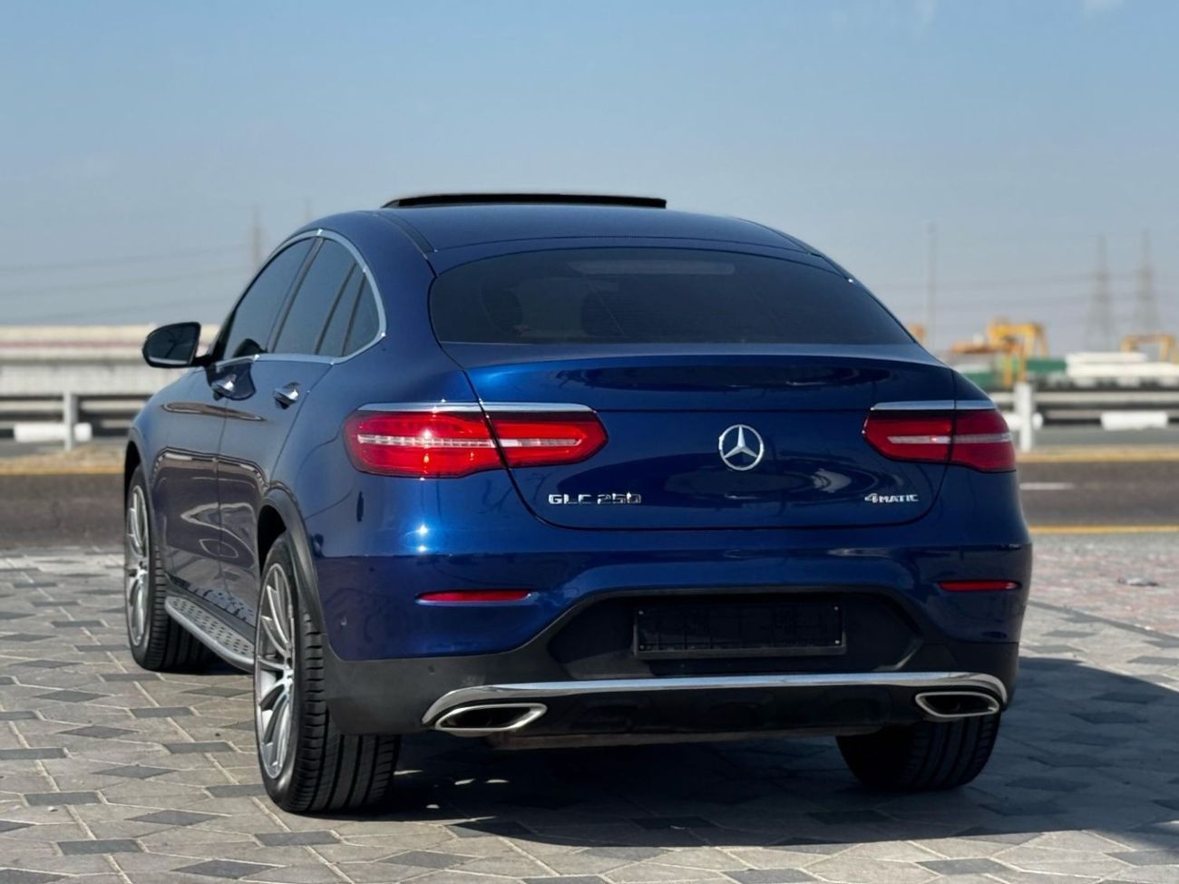 Mercedes-Benz GLC 250 Coupe AMG 2.0L