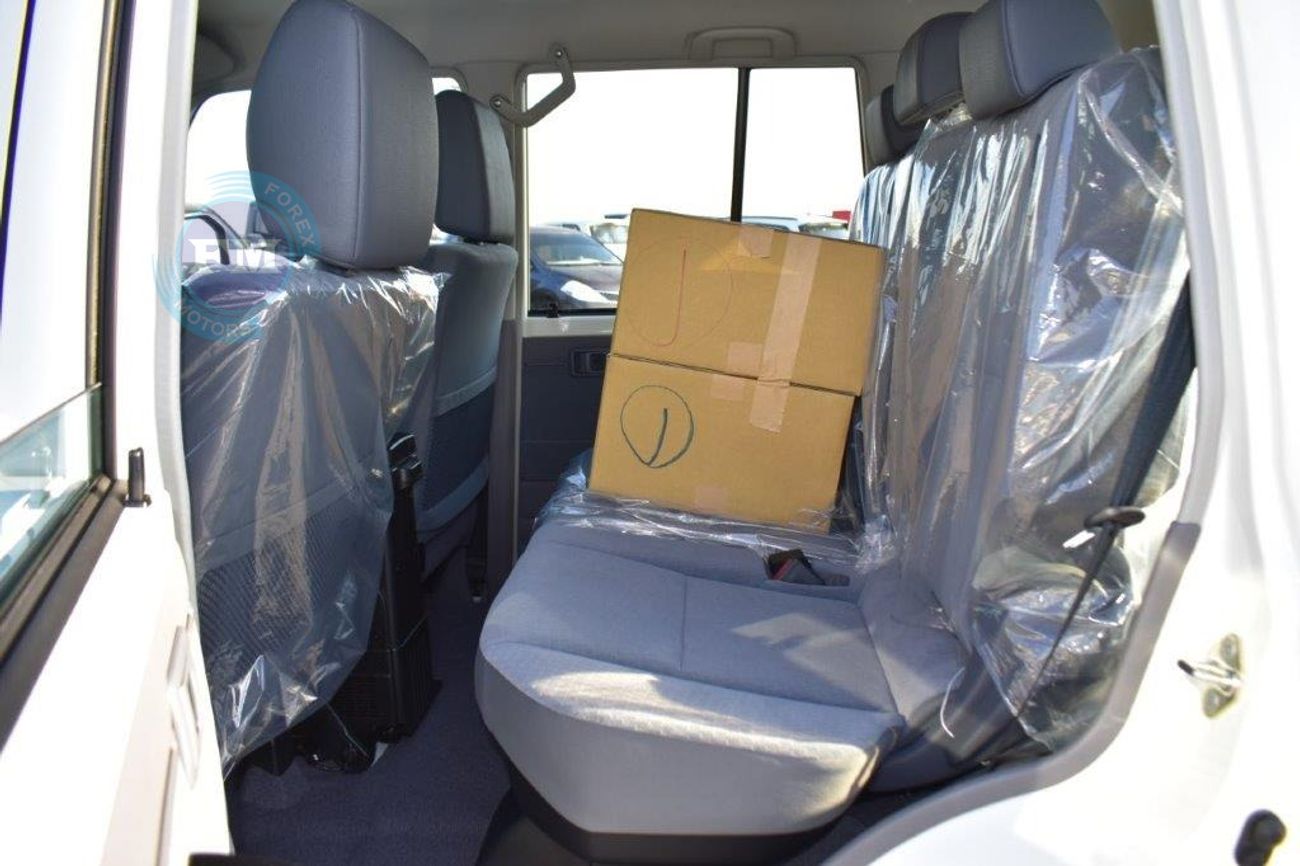 Toyota Land Cruiser 76 Hardtop LX Limited V8 4.5L Turbo Diesel 4WD Manual Transmission