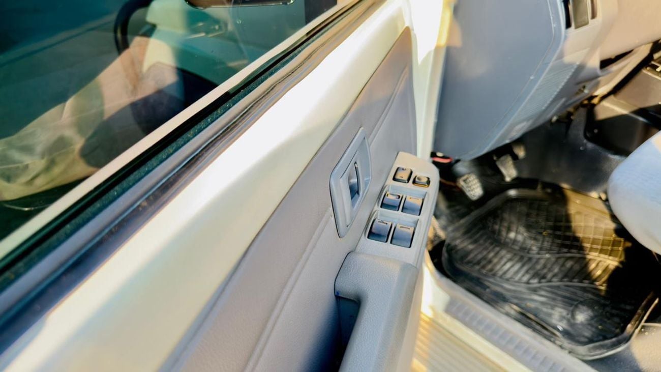 Toyota Land Cruiser Pick Up FULLY OFF-ROAD MODIFIED | DOUBE CABIN | MANUAL TRANSMISSION | SIDE AWNING CAMPING TENT | 4.5L | LHD