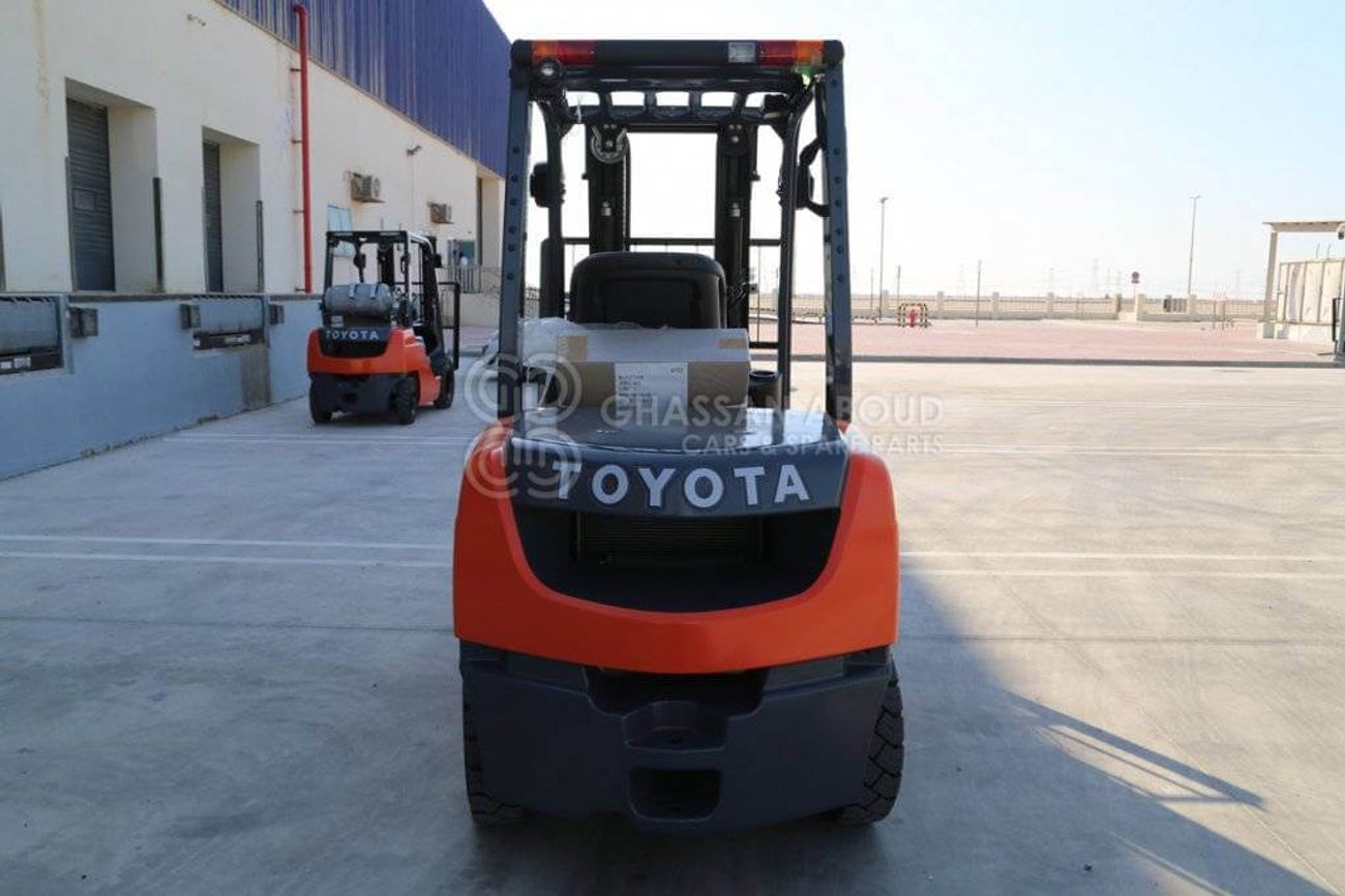 Toyota Fork lift DIESEL 3 TON, 3 STAGE,3 LEVER 4,500MM W/ SIDE SHIFT MY23 Forklift Diesel(EXPORT ONLY)