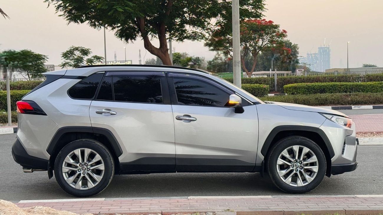 Toyota RAV4 PREMIUM CONDTION | 2000CC PETROL ENGINE | RHD | 2021 | SUNROOF | ELECTRIC & MEMORY SEAT