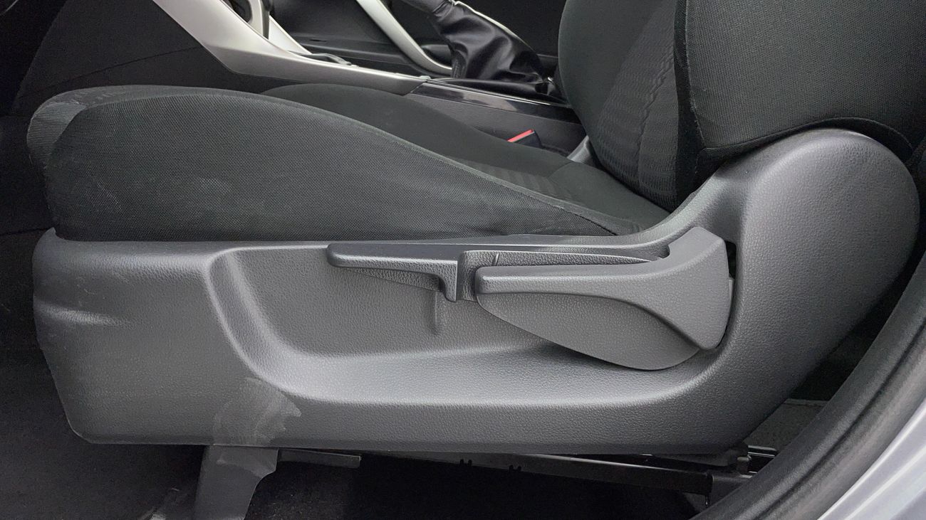 Mitsubishi Eclipse Cross GLX MID LINE 1.5 | Zero Down Payment | Free Home Test Drive